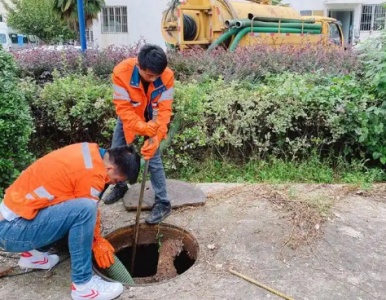 昆明寻甸清理化粪池 吸污车抽粪 高压清洗 隔油池清理
