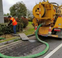 昆明城区化粪池隔油池清理 污水池清理 吸粪车抽粪 抽淤泥