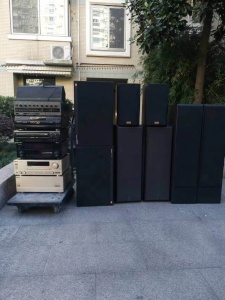 家庭音响设备回收功放设备回收回收音响一个电话组合音响