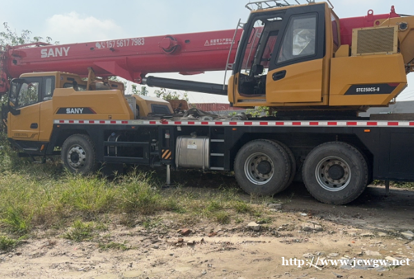 吊车出租如何选择合适的起重吨位呢? 吊车出租如何选择合适的起重吨位呢?