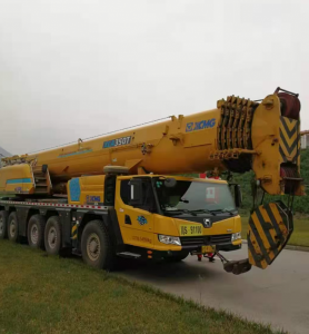 达州吊车出租公司在扩展业务范围时,应考虑哪些挑战和机遇?