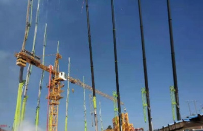 吊车在起重吊装作业过程中吊钩的磨损程度怎样检测？