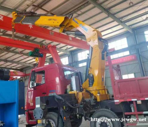 上饶吊车租赁使用时需要知道十大安全知识。 上饶吊车租赁使用时需要知道十大安全知识。