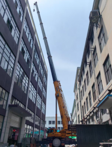 为何吊车在设备吊装过程中要尽量避免遮挡物?