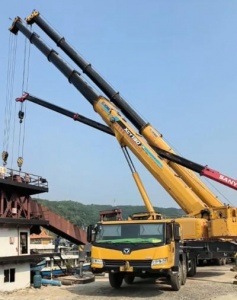 景洪吊车出租价格对比：同样吨位，为什么报价差这么多？