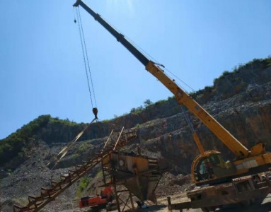 如何核实荆门吊车出租方提供的设备近期安全检测记录？